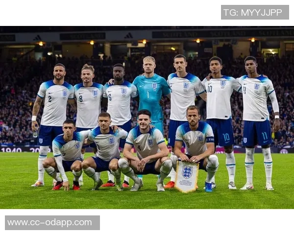 冲击最后一冠阿尔巴社媒晒合照激励队友共同争夺荣誉