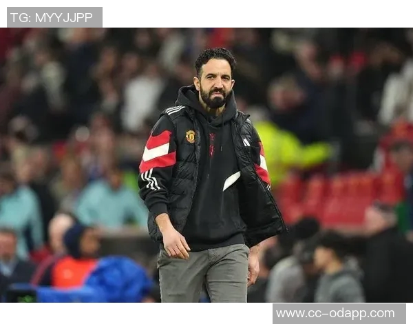 曼联高层认可阿莫林执教表现将于明夏着手补强中场位置