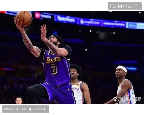 浓眉高效表现引领球队胜利14投11中斩获25分10篮板3助攻3抢断2盖帽